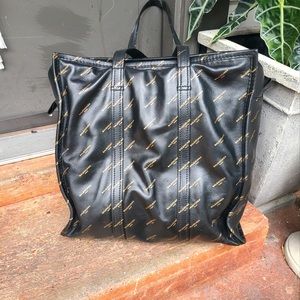 Balenciaga Bazzar Tote large gold logo all over unisex rare mint condition